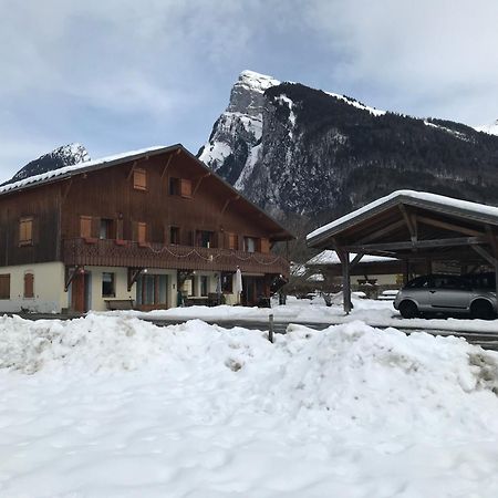 Particulier Loue 2 Appartements Communicants Dans Chalet A Samoens Jusqu A 16 Couchages Экстерьер фото